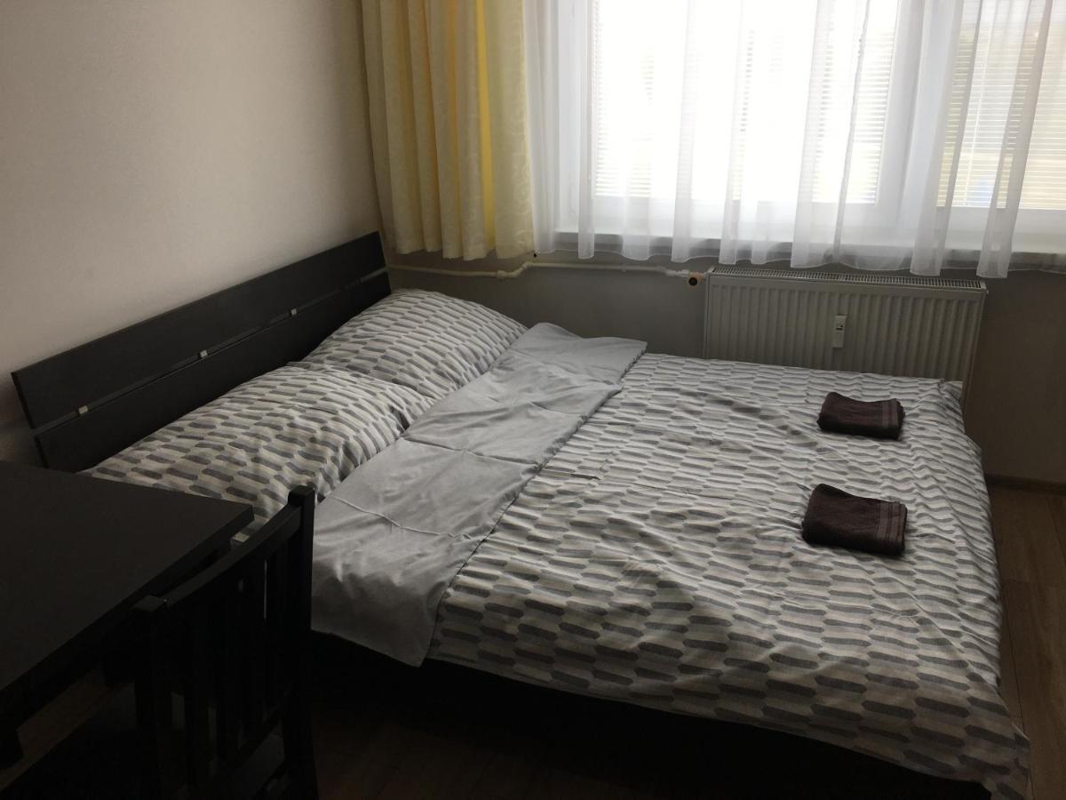 Lovely Studio Apartment Nové Zámky Zewnętrze zdjęcie